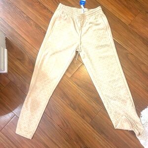 Adidas Mono Track Pants - Size Small : New with tags
Color: Sandstar